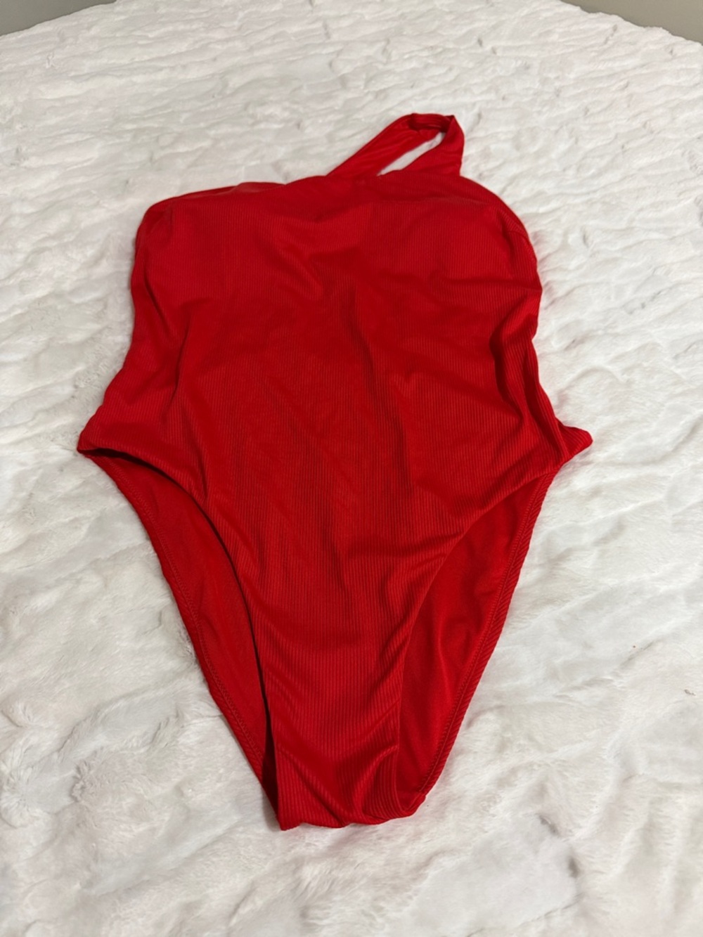 Victoria’s Secret One-Shoulder Red Ribbed One-Piece Swimsuit Size Large . - Picture 1 of 9